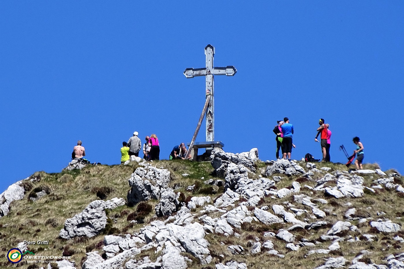 51 Maxi zoom sulla Cima della Croce.JPG